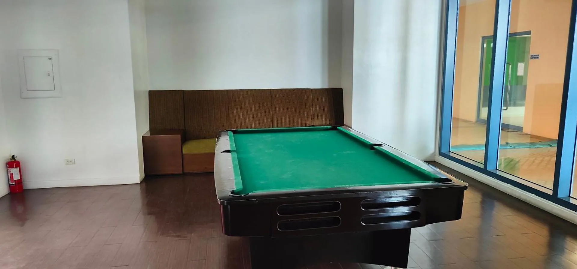 Grand Riviera Suites Manila Bed & Breakfast